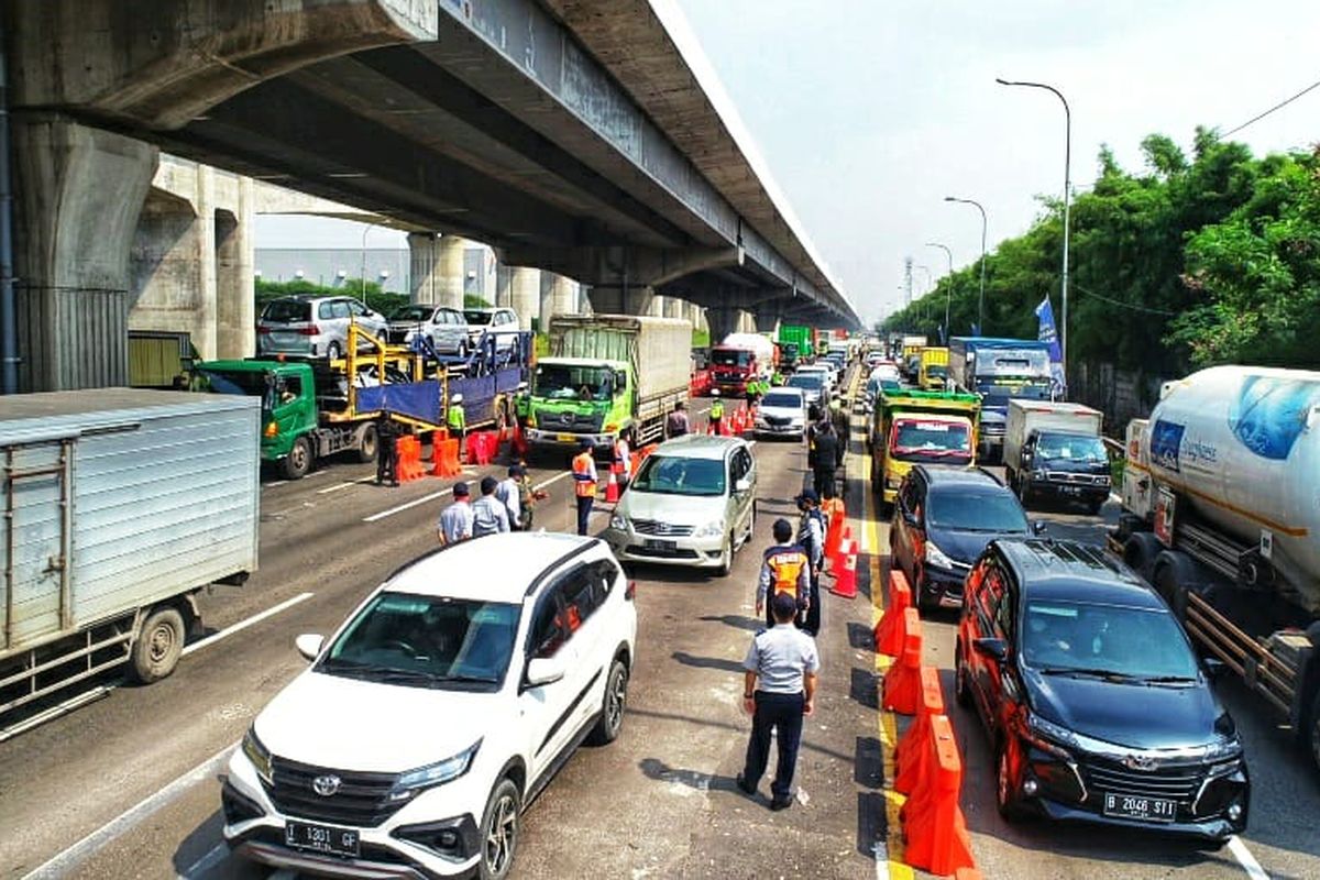 Penyekatan Mudik di Cikampek