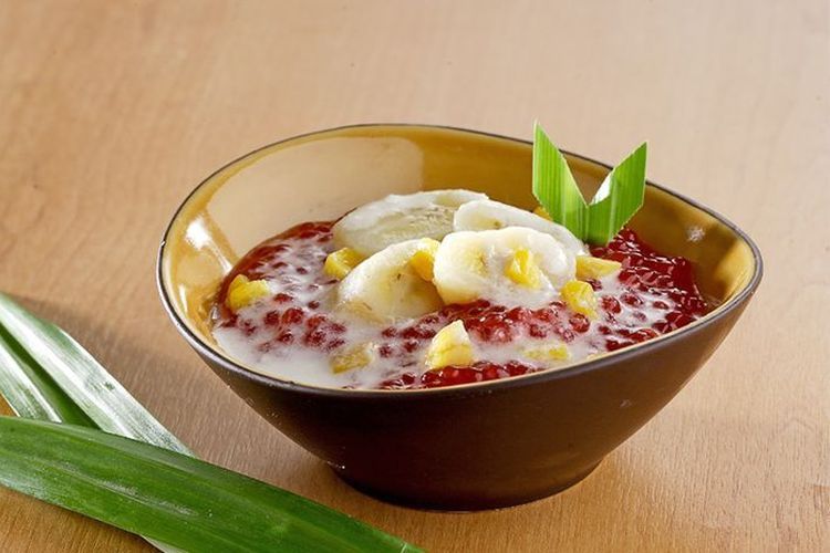 Susu kental manis juga bisa dijadikan bekal sarapan bubur mutiara yang merupakan penganan legendaris khas Indonesia.