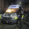 Demo di Inggris Berujung Ricuh, 2 Kendaraan Polisi Dibakar dan 2 Petugas Luka Parah
