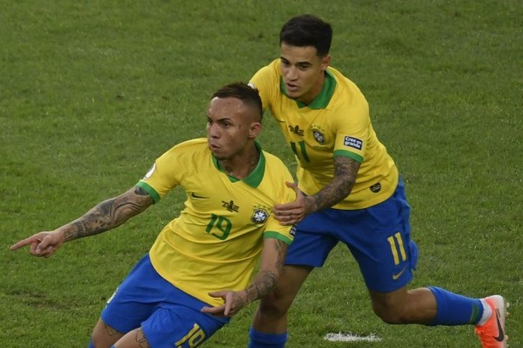 Coutinho merayakan gol Everton pada pertandingan Brasil vs Peru dalam final Copa America 2019 di Stadion Maracana, 7 Juli 2019. 