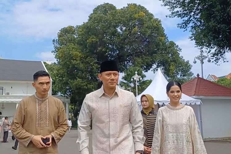 Menteri Agraria dan Tata Ruang/Badan Pertanahan Nasional (ATR/BPN) Agus Harimurti Yudhoyono (AHY) di Istana Kepresidenan, Jakarta, Selasa (10/4/2024).