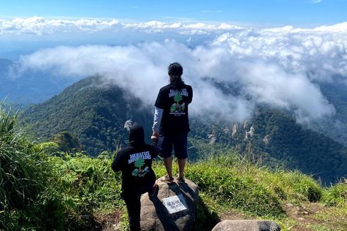 Pegunungan Meratus, Pemilik Puncak Tertinggi di Kalimantan