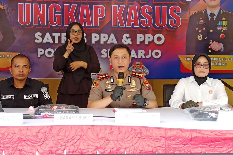 Beroperasi dari Rumah di Sidoarjo, 8 WN Vietnam Lakukan Penipuan Online ke Warga Negara Asalnya