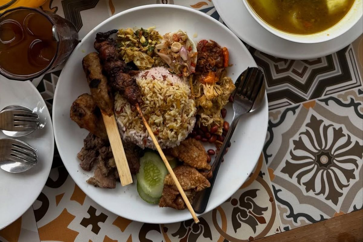 7 Rekomendasi Nasi Campur Bali Halal di Jakarta, Cek Lokasinya di Sini