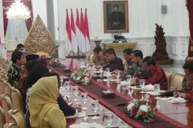 Presiden Jokowi menerima Komisioner Komnas HAM di Istana Merdeka, Jakarta, Jumat (9/12/2016).