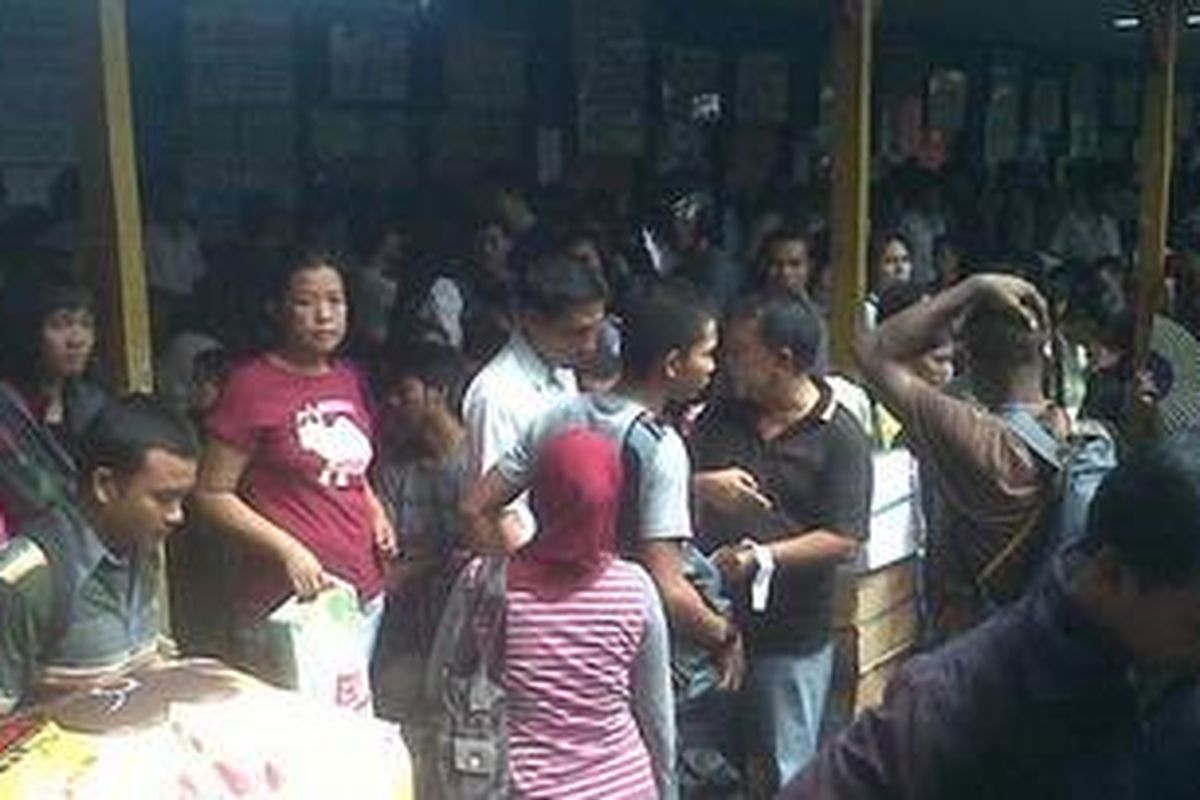 Pemudik yang akan berangkat dari terminal Kalideres, Jakarta Barat  