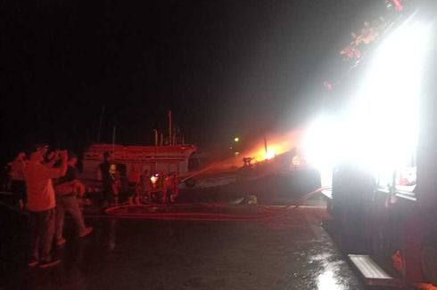 Jadi Korban Kebakaran Kapal Nelayan di Cilacap, Seorang Montir Alami Luka Bakar hingga 25 Persen