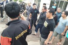OTT Bupati Mesuji, KPK Segel Kantor Kontraktor di Bandar Lampung