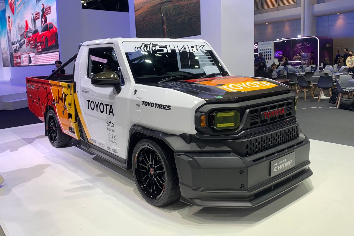 Toyota Hilux Champ resmi meluncur di Thailand Motor Expo (TME) 2023. Toyota Rangga versi Thailand ini digadang menjadi kendaraan niaga serbaguna yang dapat dimodifikasi sesuai kebutuhan.