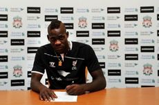 Henderson Tak Sabar Main Bareng Balotelli