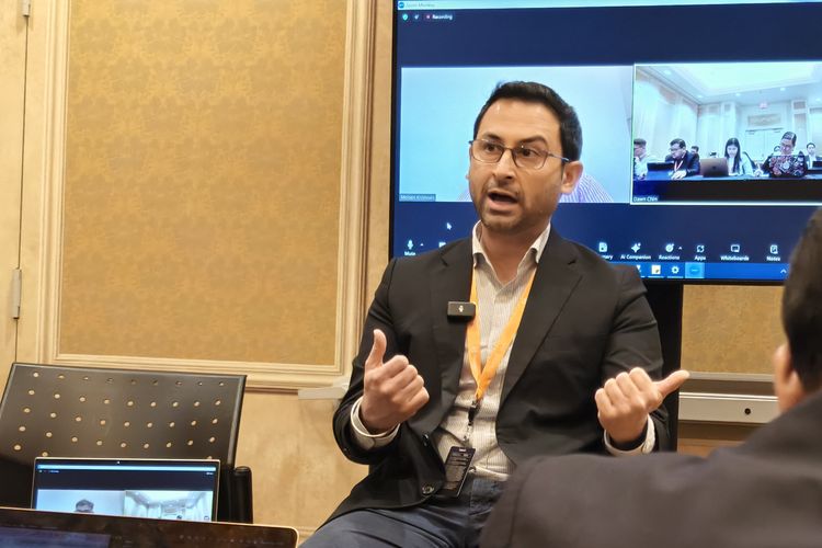 Gunish Chawla, Managing Director Commercial Enterprise, Digital and SMB, ASEAN, AWS hadir dalam sesi temu media di sela acara AWS re:Invent di Las Vegas, Nevada, AS, Selasa (3/12/2024).