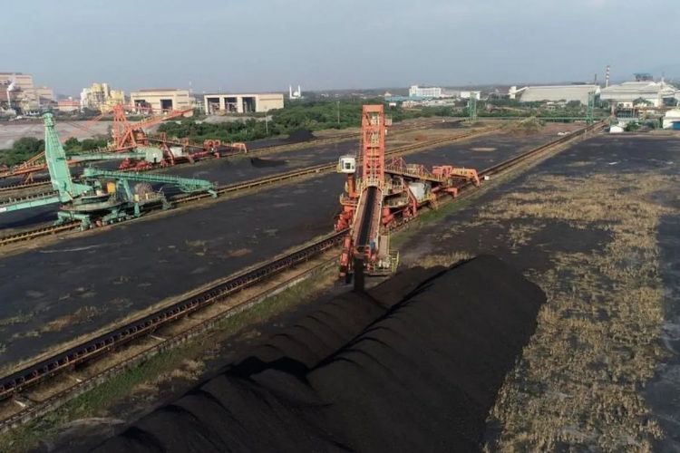 Fasilitas pencampuran batu bara atau Coal Blending Facility (CBF) PLN Energi Primer Indonesia (PLN EPI) bekerja sama dengan PT Krakatau Bandar Samudera di Pelabuhan Krakatau Steel, Cilegon, Banten. 