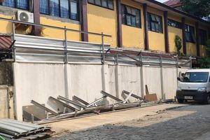 Pasang Kanopi di Fasum untuk Parkir Mobil Dinas di Tangerang, Pemiliknya Bongkar Sendiri Usai Viral