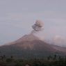 Gunung Lewotobi Meletus 2 Kali, Tinggi Kolom Abu 800 Meter