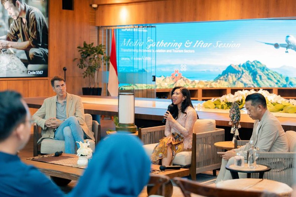 Di sektor kebandarudaraan, InJourney melalui anak usahanya, InJourney Airports selaku pengelola 37 bandara di Indonesia, melakukan transformasi melalui langkah-langkah strategis yang dilakukan secara fundamental. 