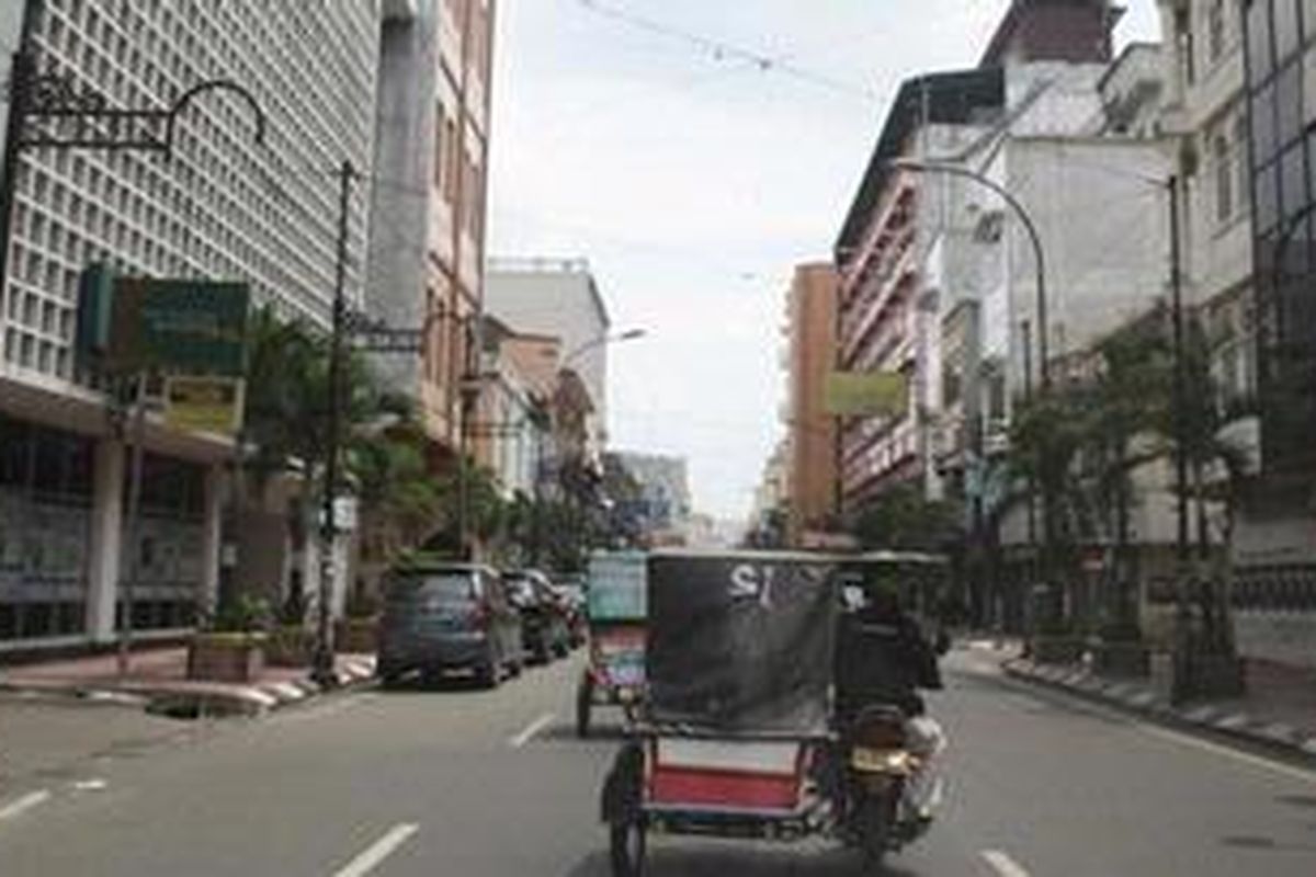 Bentor di daerah kota tua Kesawan, Medan.