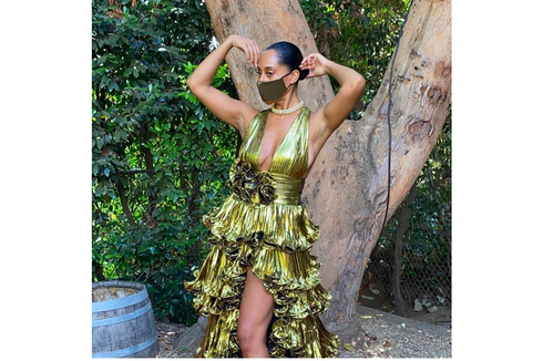 Tracee Ellis Ross Dandan Maksimal di Emmy Awards 2020  