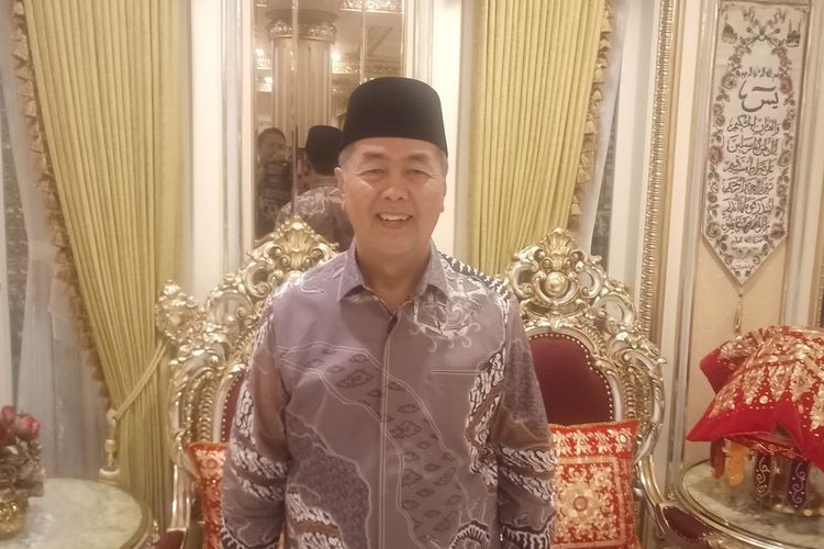 Rektor Universitas Baiturrahmah Musliar Kasim