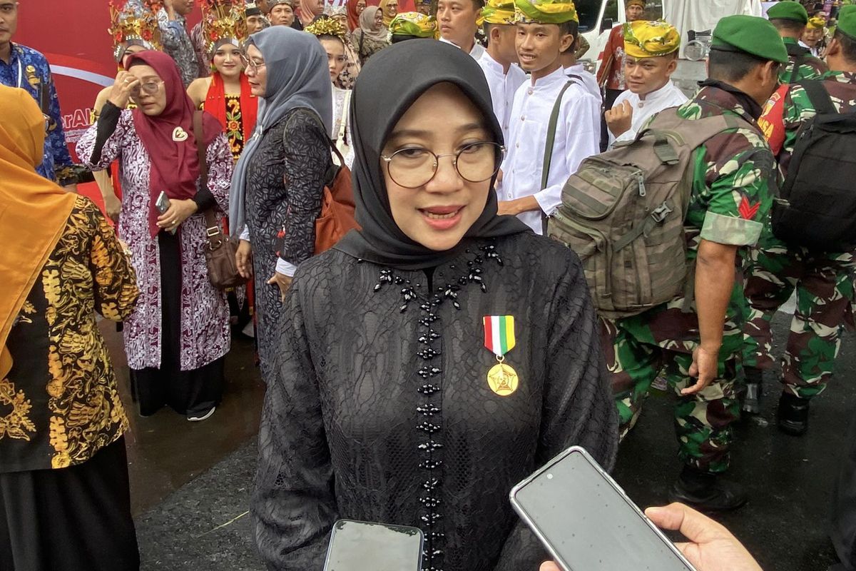 Bupati Banyuwangi Ipuk Fiestiandani di Balai Kota Surabaya, Kamis (25/4/2024).