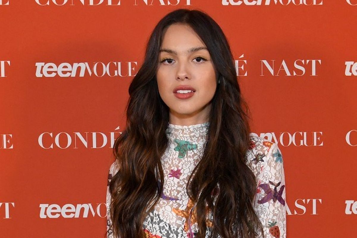 Penyanyi Olivia Rodrigo menghadiri Teen Vogue Summit 2021 di Goya Studios, Los Angeles, California, pada 4 Desember  2021. 