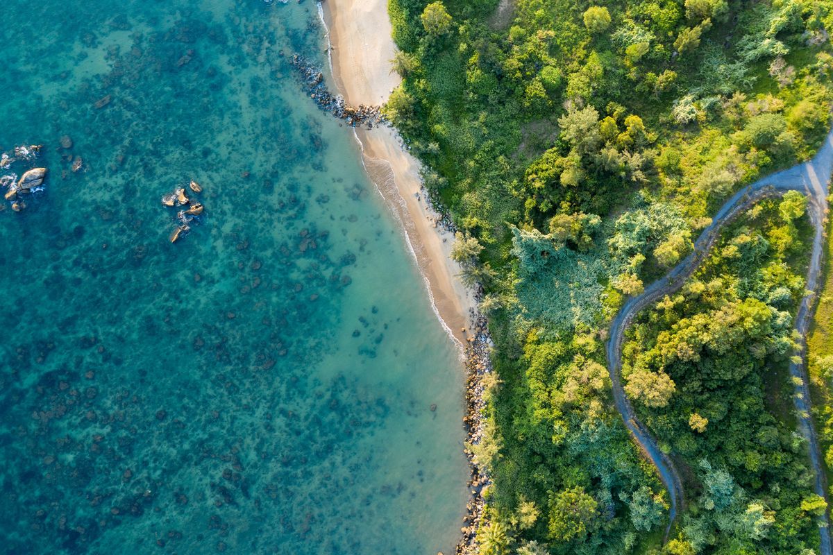 Ilustrasi pantai di Da Nang, Vietnam.