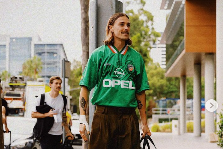 Potret Jackson Irvine, Pesepak Bola Australia yang 