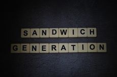 Simak 6 Tips Mengelola Keuangan untuk Generasi Sandwich
