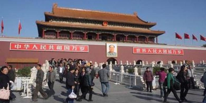 Lapangan Tiananmen di Beijing, China