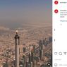 Viral, Video Pramugari Emirates Berdiri di Pucuk Burj Khalifa, Begini Ceritanya