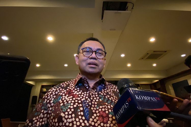 Co-Captain Tim Nasional Anies Baswedan-Muhaimin Iskandar, Sudirman Said saat ditemui di Teater Salihara, Pasar Minggu, Jakarta Selatan, Kamis (30/11/2023).
