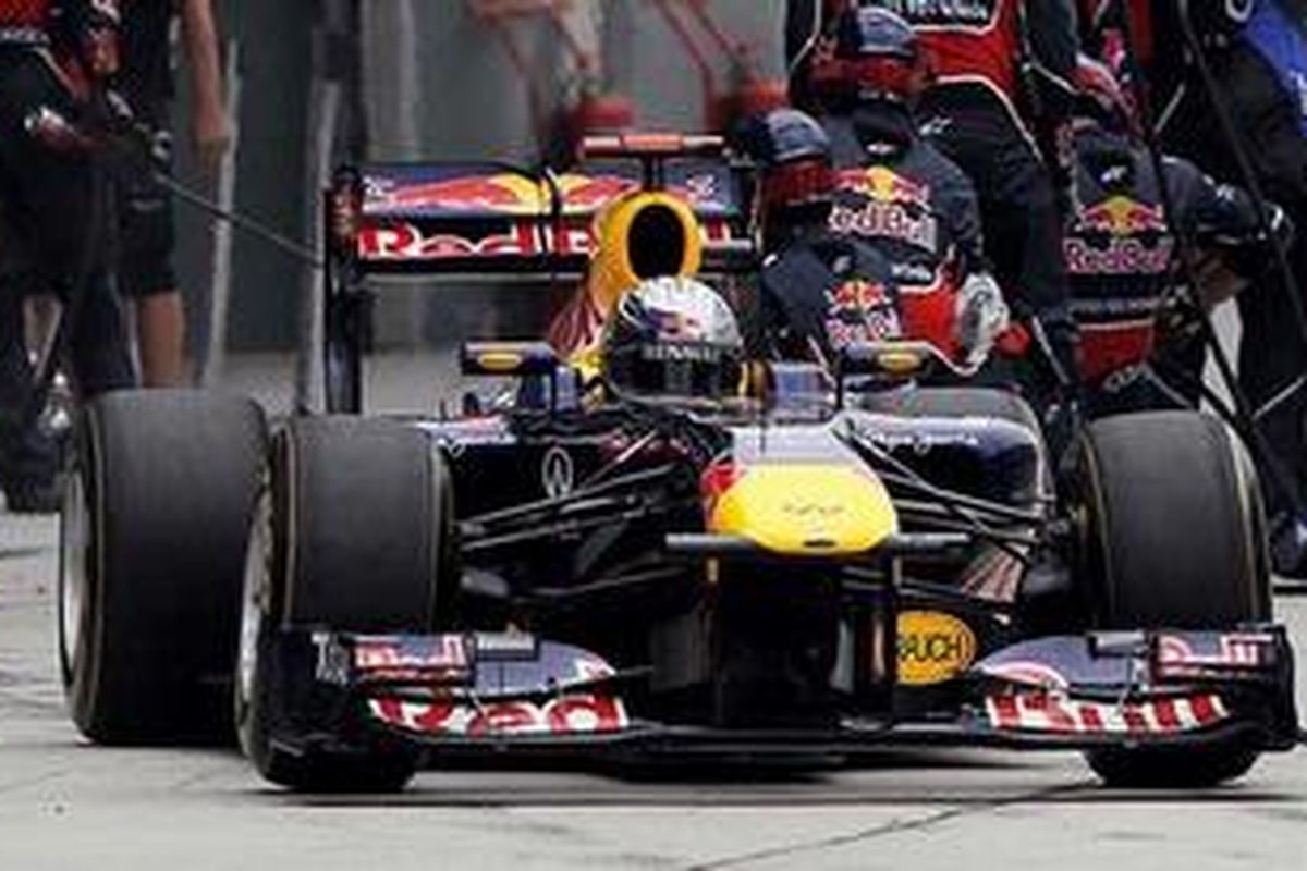 Vettel tercepat pada latihan bebas I