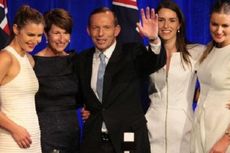 PM Abbott Akui Sesekali Pukul Anaknya