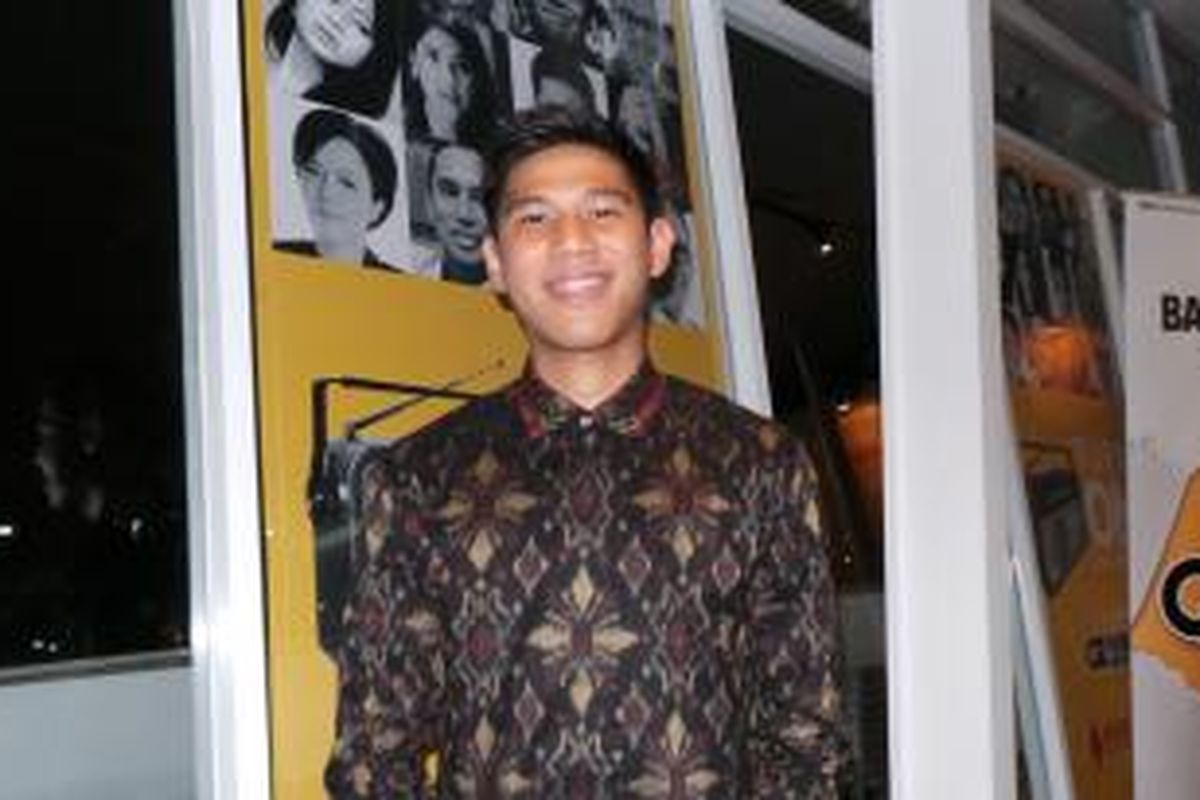 Vokalis trio RAN, Nino Kayam hadir dalam acara peluncuran buku Turn On the Radio, di Beezy Kaffe, Jalan Wijaya I, Kebayoran Baru, Jakarta Selatan, Kamis (19/3/2015).