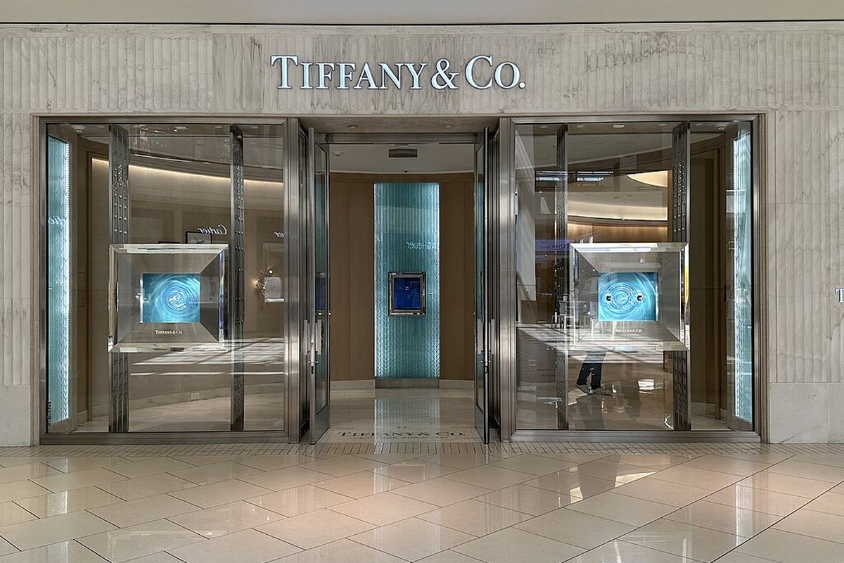 Gerai Tiffany & Co Kembali Beroperasi, Proses Kepabeanan Masih Berlanjut