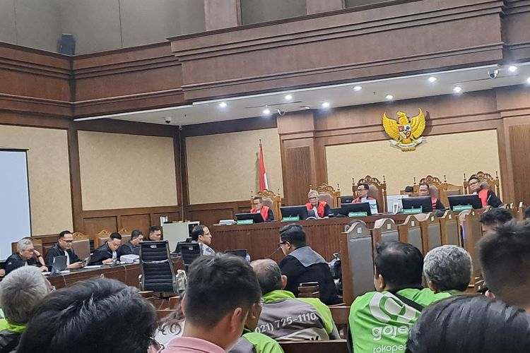 Hakim Kabulkan Tahanan Rumah untuk Nadiem Makarim