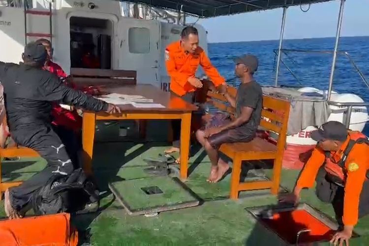 Hantaman Cuaca Buruk Tenggelamkan Kapal Ikan di Buton, 3 Nelayan Selamat berkat Rakit Darurat