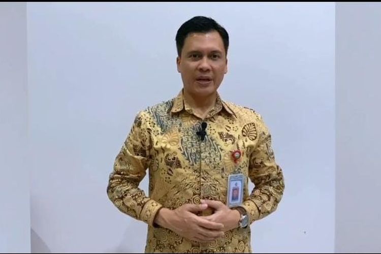 Direktur Medik & Keperawatan RSHS Bandung, Iwan Abdul Rachman saat memberikan keterangan.