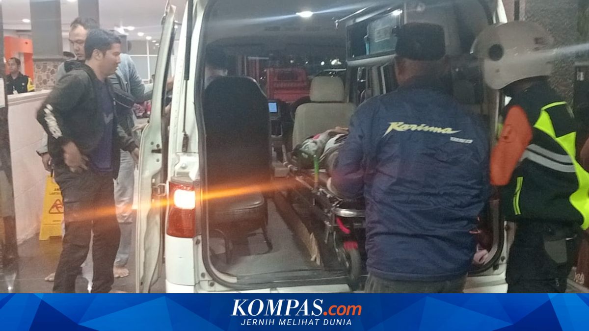 Bus Restu Terguling di Tol Jombang-Mojokerto, 1 Penumpang Tewas dan Belasan Luka-luka ~WR

Klik untuk baca: