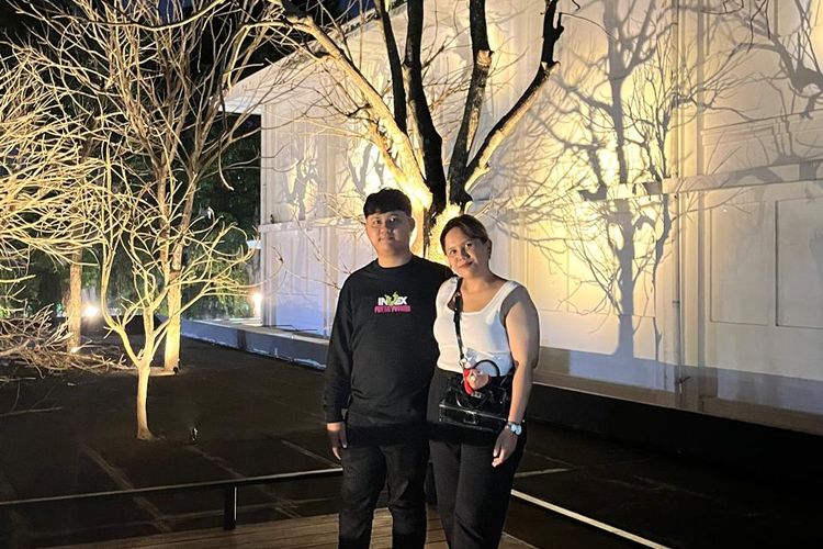 Setelah hampir enam tahun berpacaran, Elsa dan Kevin memilih menunggu sampai benar-benar siap melangkah ke pernikahan.