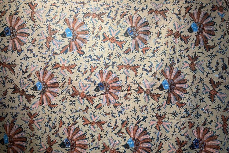Pameran batik peranakan bertajuk Metamorfosa di Menara Kompas Lantai 8, Jakarta, Kamis (9/4/2026). Pameran ini berlangsung pada 9 April-5 Mei 2026.