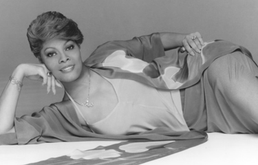 Penyanyi Dionne Warwick