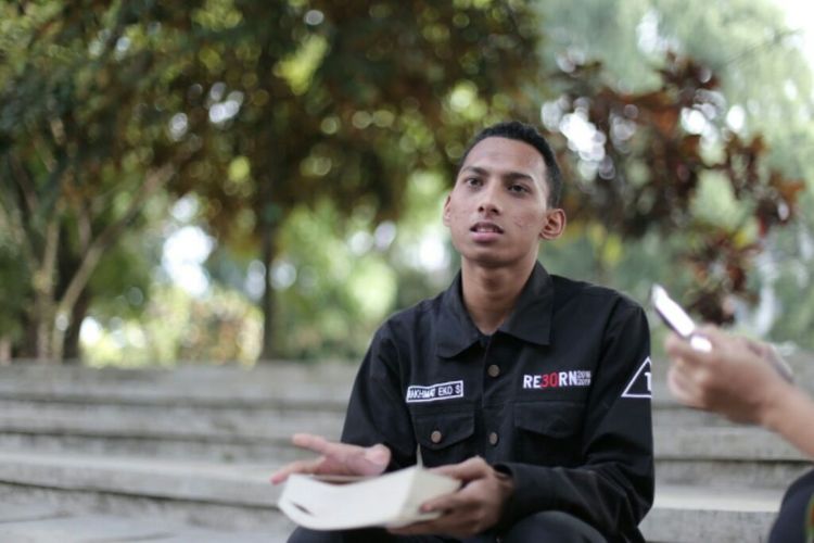 Rakhmat Eko Saputro (18), anak Amnidi yang diterima kuliah di prodi Teknik Nuklir Fakultas Teknik UGM 
