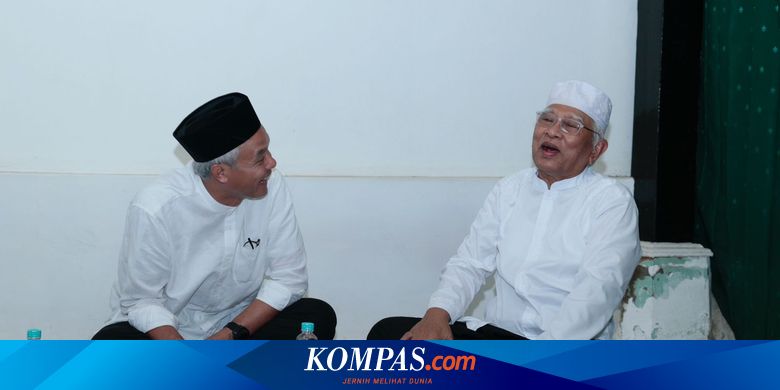 Ganjar Pranowo Temui Gus Mus, Bahas Situasi Politik Usai Putusan MK