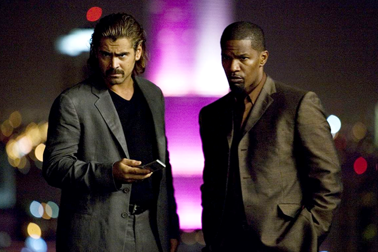 Colin Farrell dan Jamie Foxx berperan sebagai detektif Departemen Kepolisian Miami-Dade (MDPD) dalam Miami Vice (2006).