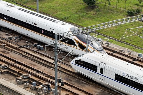 China Kembangkan Kereta Peluru Berkecepatan 400 Km/Jam 