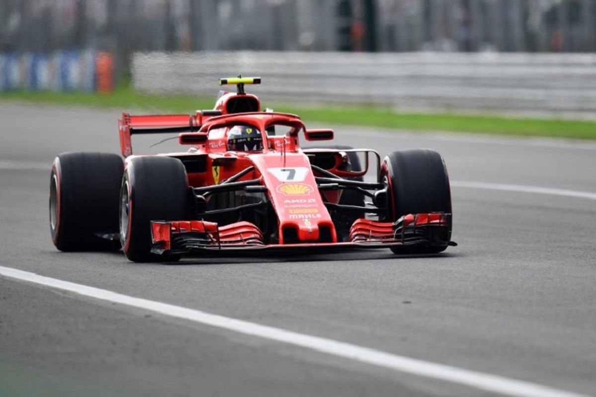 Pebalap Ferrari asal Finlandia, Kimi Raikkonen,  saat meraih pole position pada kualifikasi GP Italia di Monza, 1 September 2018. 
