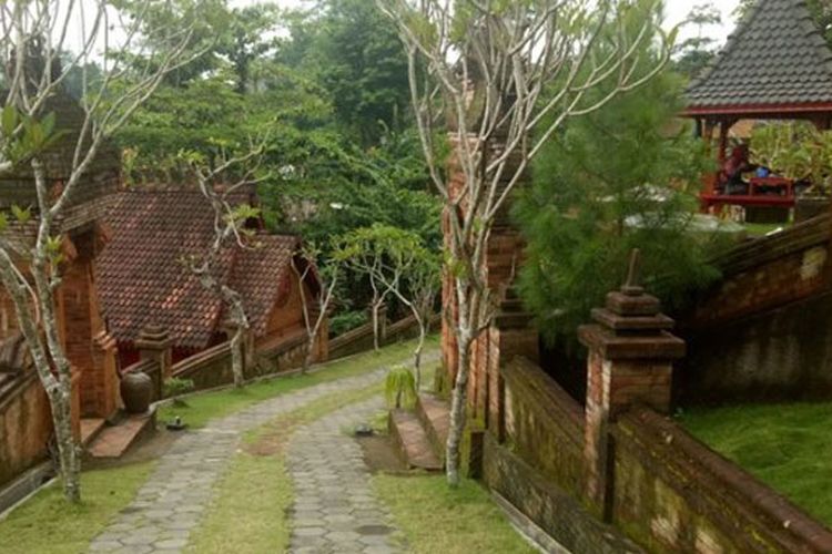 Satu di antara sudut Jiwangga Resto di Bromonilan, Purwomartani, Kalasan, Sleman, DI Yogyakarta yang menawarkan suasana kerajaan Majapahit Kuno 