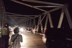 Besi Penyangga Jembatan Kapuas II Kalbar Patah Ditabrak Truk Tronton