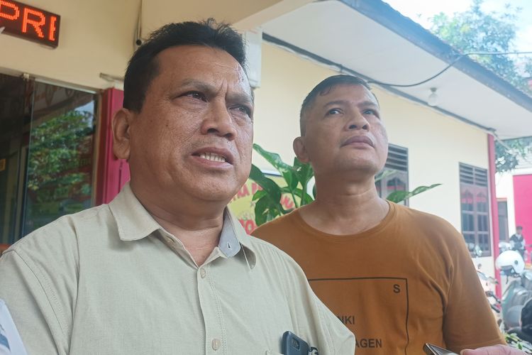 Saurman Situngkir saat diwawancarai di Polsek Helvetia, Kota Medan pada Kamis (19/9/2024). 