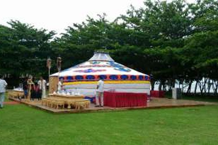 Tenda 'Ger' khas Mongolia yang akan ada di Pusat Budaya Mongolia di Tanjung Lesung, Banten.